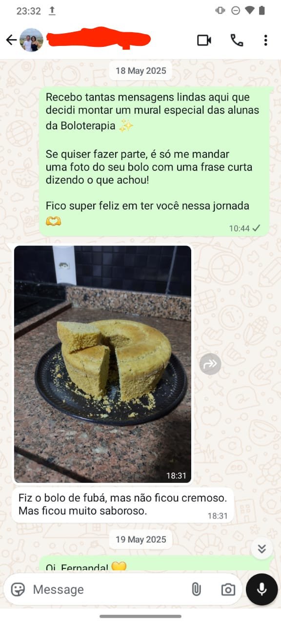 Depoimento com foto de bolo de fubá saboroso